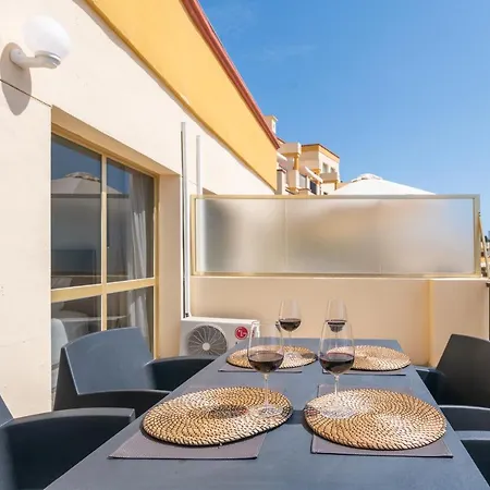 Soek La Romana Seafront Apartment *