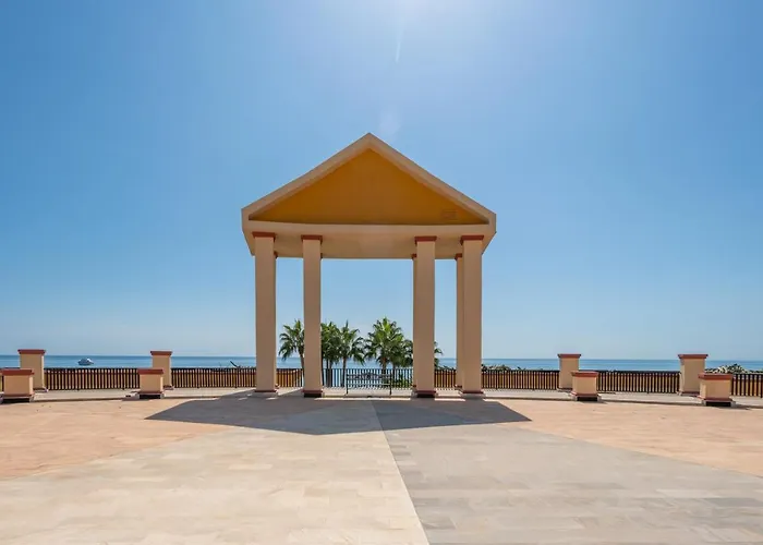 شقة Soek La Romana Seafront *