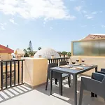 Soek La Romana Seafront * Μαρμπέλλα