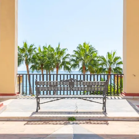 Soek La Romana Seafront Апартаменти Марбелья
