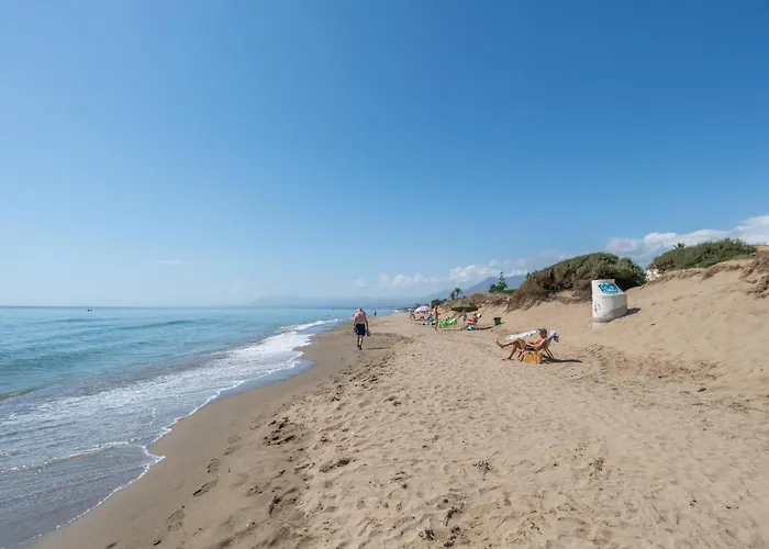 Soek La Romana Seafront Apartament *