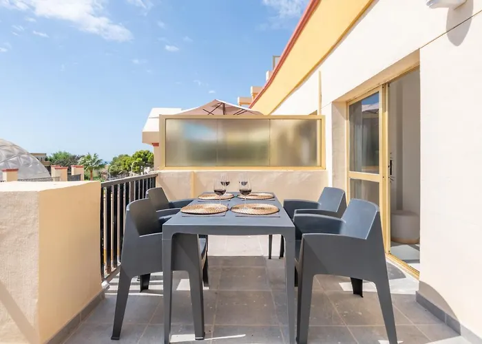 Soek La Romana Seafront Apartament *