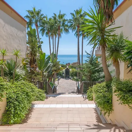 Soek La Romana Seafront Appartement